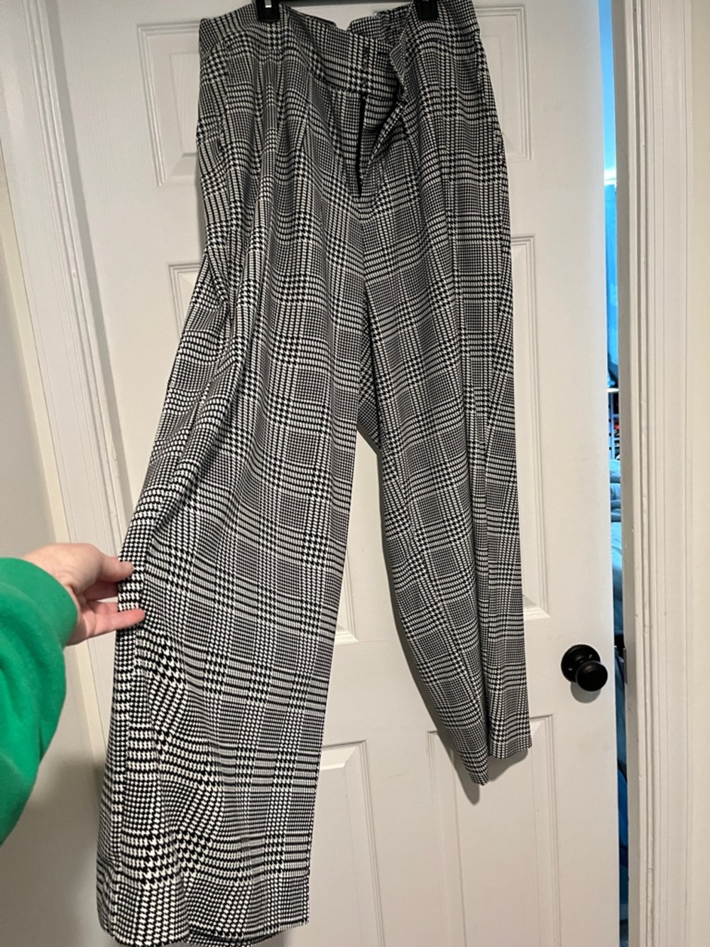 Wide-Leg Pants - Picture 3 of 5